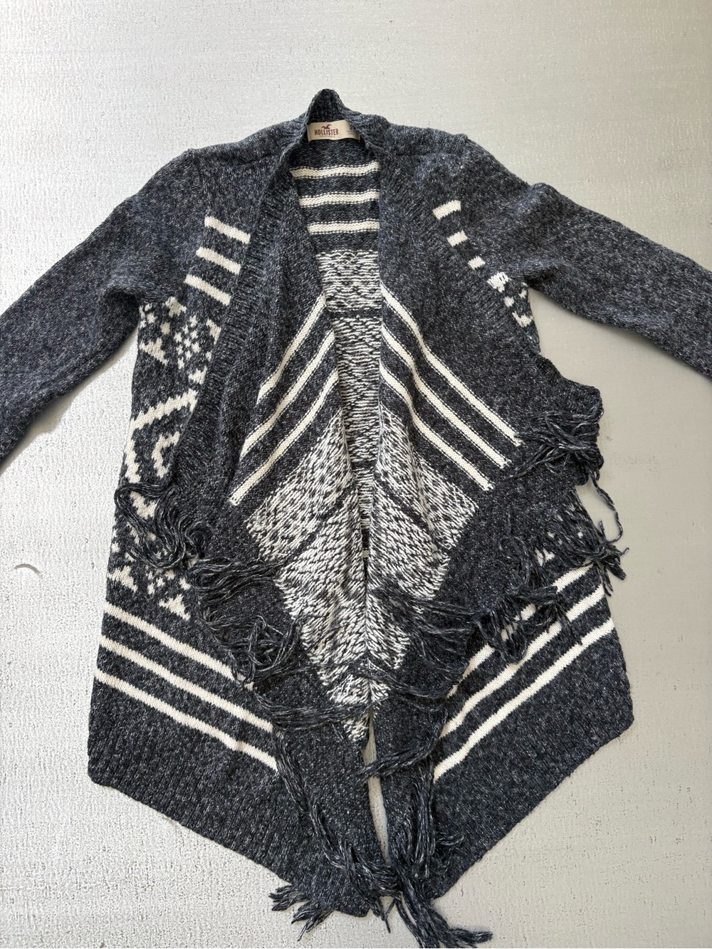 Hollister Charcoal Gray & Cream Fringe Open Cardigan